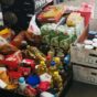 Pedrola entrega en el Banco de Alimentos de Zaragoza los alimentos recogidos en la reciente campaña solidaria
