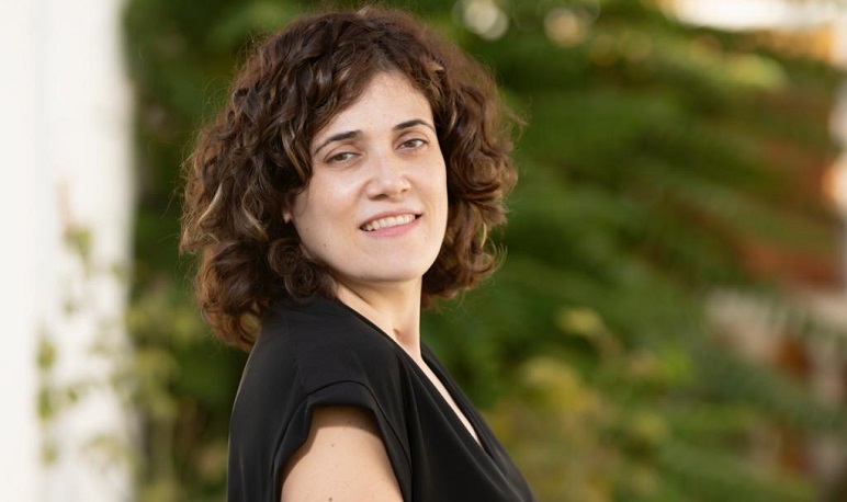La escritora Meena Beth presenta en Pedrola su primera novela «Una nueva oportunidad»